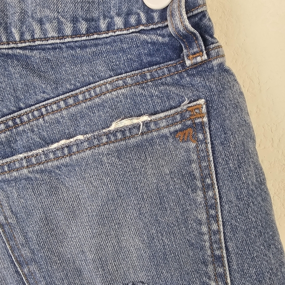Madewell Relaxed Mid-Length Distressed Denim Shorts Size 24 Raw Hem Ripped - Picture 3 of 9